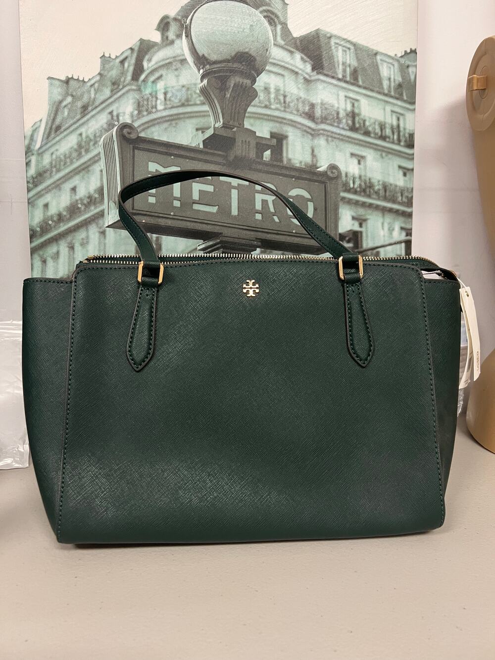 Tory Burch 64188 Emerson Small Top Zip Tote